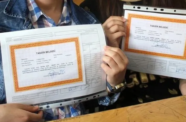 karne-gunu-okula-serbest-mi-gidilecek-okullarda-karne-gunu-kiyafet-serbest-mi-17-haziran-cuma-okula-formayla-m-1655124925731.jpg Karne günü okula serbest mi gidilecek? 17 Haziran Cuma okula formayla mı gidilecek? Okullarda karne günü kıyafet serbest mi?-6