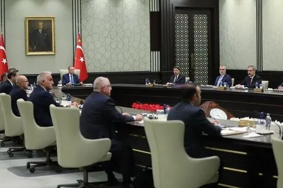 milyonlarin-gozu-yarin-toplanacak-kritik-kabinede-masada-ekonomi-ve-gazze-olacak-emekli-ciftciye-5-bin-liralik-1700433313232.jpeg Milyonların gözü kritik Kabine'de! Masada ekonomi ve Gazze olacak: Emekli çiftçiye 5 bin liralık ikramiye...-2