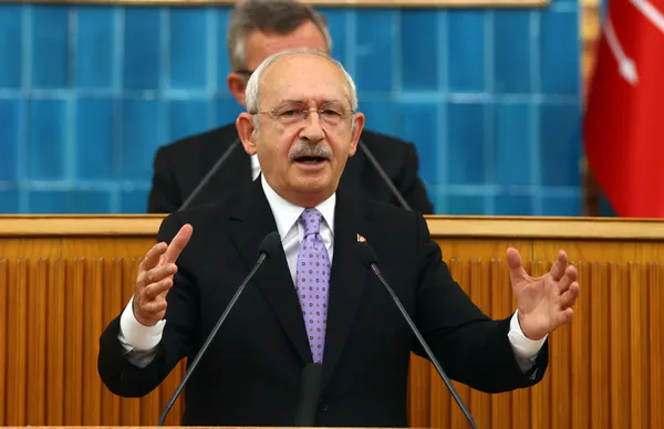 son-dakika-kemal-kilicdaroglu-kufurbaz-lutfu-tye-tek-kelime-etmedi-mandaci-oldugunu-itiraf-etti-1636458348255.jpg SON DAKİKA: Kemal Kılıçdaroğlu küfürbaz Lütfü T.'ye tek kelime etmedi! Mandacı olduğunu itiraf etti-3