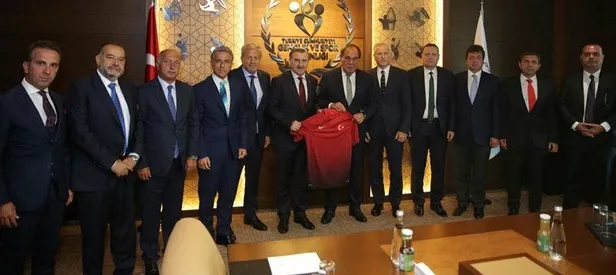 TFF’den Bakan Osman Aşkın Bak’a ziyaret