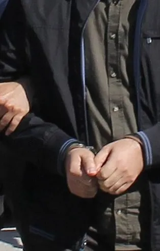 Van’da FETÖ’nün evine baskın: 2 gözaltı