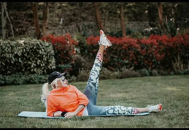 yillara-meydan-okuyan-superstarin-o-halleri-sasirtti-ajda-pekkani-goren-taniyamiyor-1613249626706.jpeg Yıllara meydan okuyan Süperstar'ın o halleri şaşırttı! Ajda Pekkan'ı gören tanıyamıyor...-3