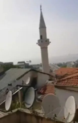 İzmir’de camilere çirkin saldırıya soruşturma!