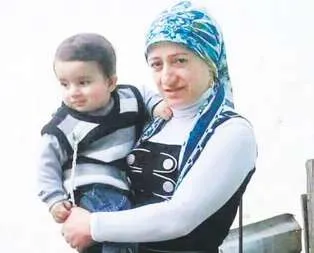 Sürekli kanlı rüyalar görüyordu