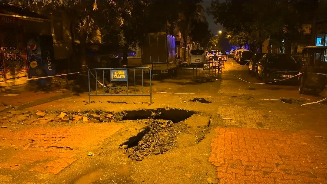 İSTANBUL'DA GECE BOYUNCA YAĞIŞ ETKİLİ OLDU-3
