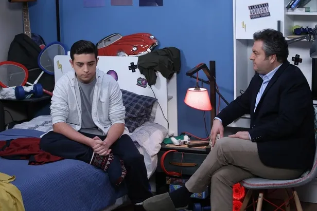 kanal-dnin-o-dizisinin-adi-degisiyor-ilk-kez-rastlayacaksiniz-televizyon-tarihinde-esi-benzeri-yok-1609256064072.jpg Kanal D'nin o dizisinin adı değişiyor! İlk kez rastlayacaksınız televizyon tarihinde eşi benzeri yok-8