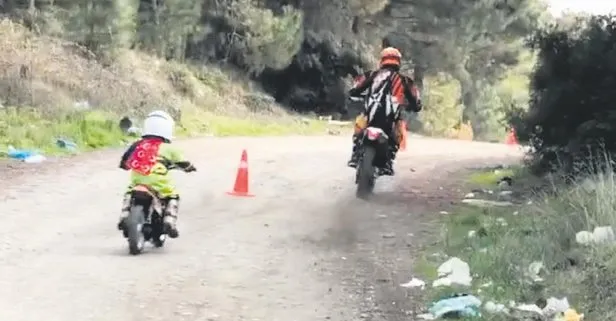 Engin Altan Düzyatan’ın 3 yaşındaki oğlu Emir Aras, moto-cross’ta yetenekli çıktı