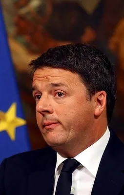İtalya Başbakanı Matteo Renzi istifa etti