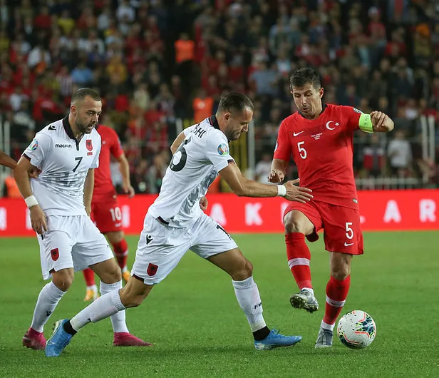 Son dakika: A Milli Takım'a Emre Belözoğlu'ndan kötü haber-1