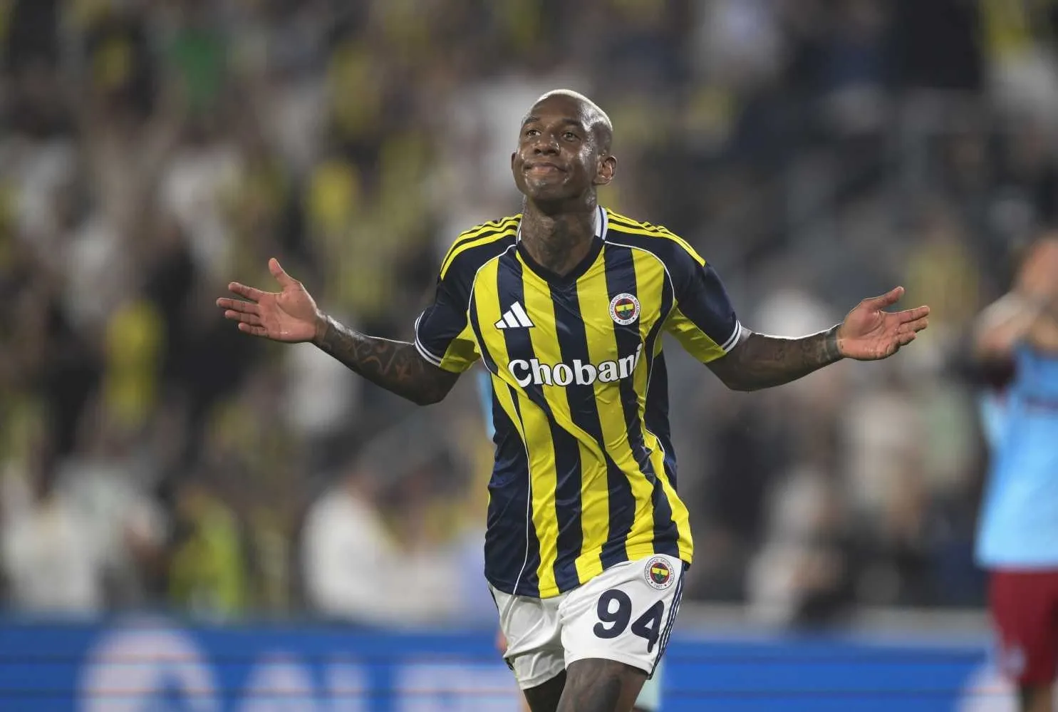 Talisca’dan ayrılık iddialarına yanıt!