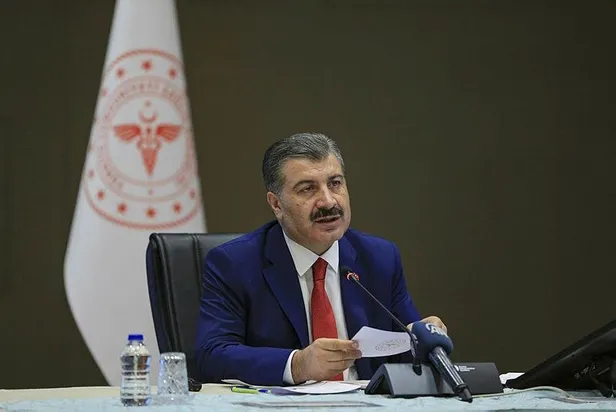 Son dakika: Sağlık Bakanı Fahrettin Koca uyardı: Kovid-19'a yakalananların yaş ortalamasında düşüş eğilimi var-6