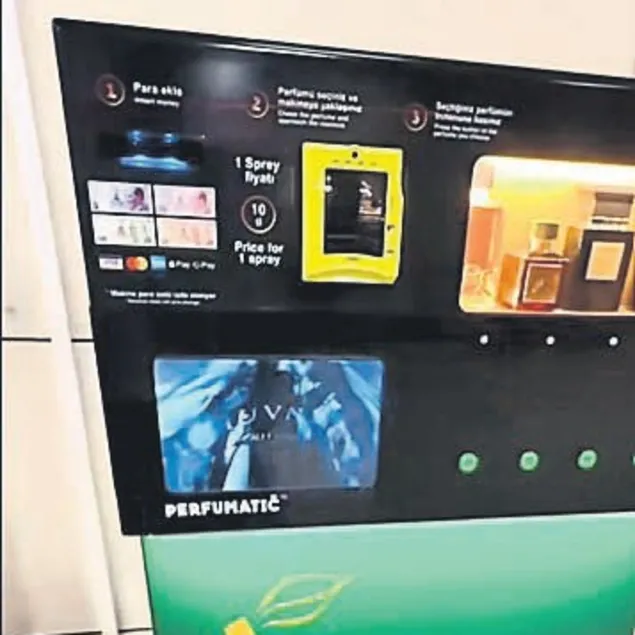 10 lira ver Marmaray’da mis gibi kok