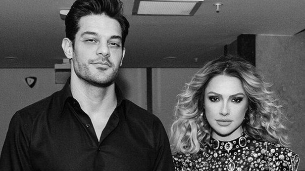 hadise-ile-evlilik-hazirliginda-olan-mehmet-dincerler-hakkinda-soke-eden-iddialar-borclari-yuzunden-1650135672232.jpeg Hadise ile evlilik hazırlığında olan Mehmet Dinçerler hakkında şoke eden iddialar! Borçları yüzünden...-9