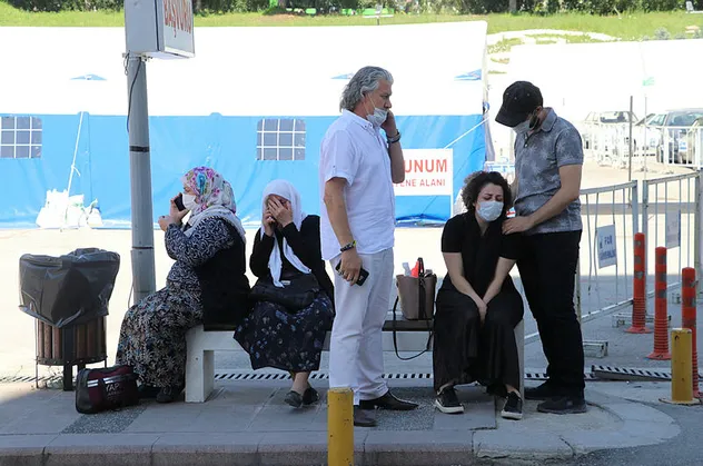 Adliye'de korkunç olay! Döve döve öldürdüler