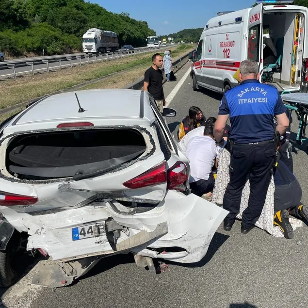 Anadolu Otoyolu’nda zincirleme kaza: 9 yaralı!