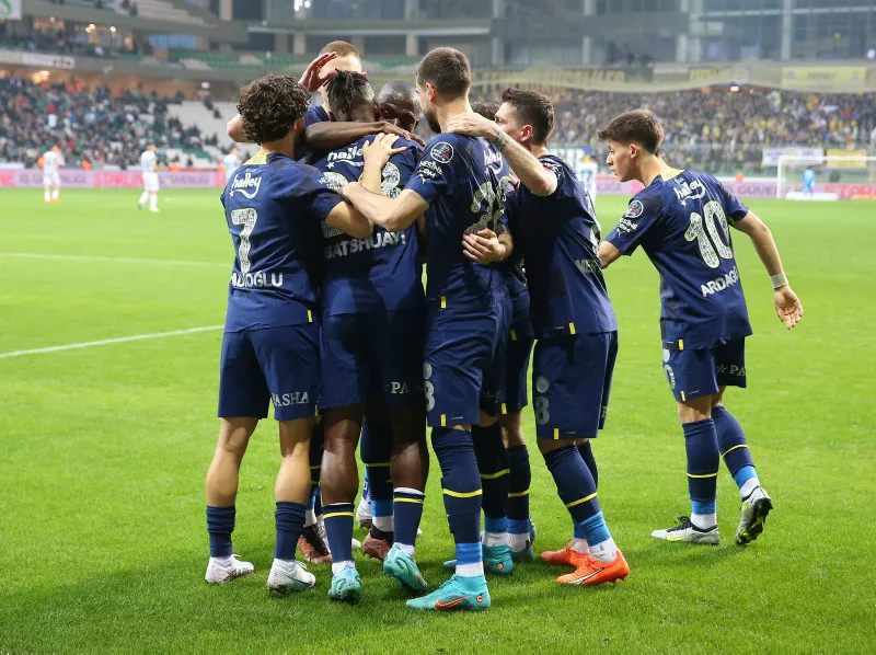 Fenerbahçe'den 3 yıldız transfer birden! - 1