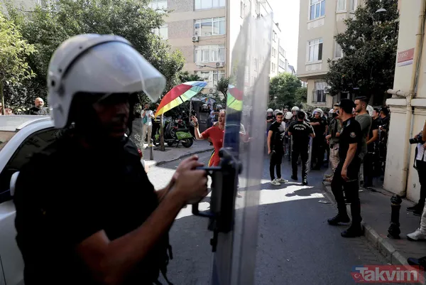 LGBT sapkınları yasak dinlemedi! "Onur Yürüyüşü" adı altında yine azıttılar! Polis paçavrayı çöpe attı - 30