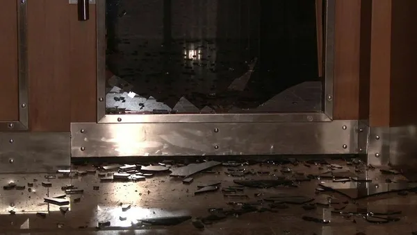 Maltepe’de evinin önünde oturan şahıs silahlı saldırıya uğradı-3