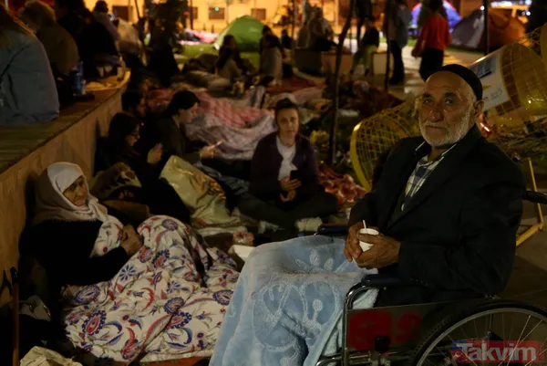 İstanbul'da 5.8'lik deprem sonrası milyonlar sokaklara akın etti! İşte İstanbul'dan kareler... - 6