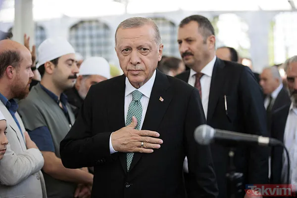 Mutasavvıf, Müzisyen Ve Yazar Ömer Tuğrul İnançer, Başkan Recep Tayyip Erdoğan'ın Da Katıldığı Cenaze Töreniyle Son Yolculuğuna Uğurlandı.