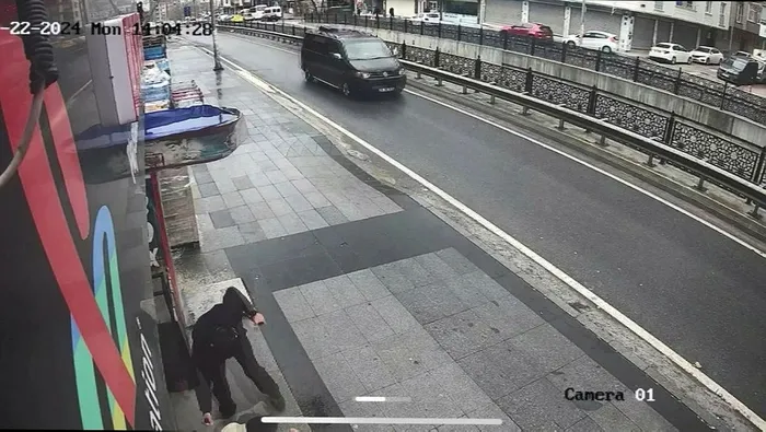 Esenyurt'ta 10 kişiyi bıçaklayan saldırganın 2 gün önce babasını hedef aldığı ortaya çıktı!-2
