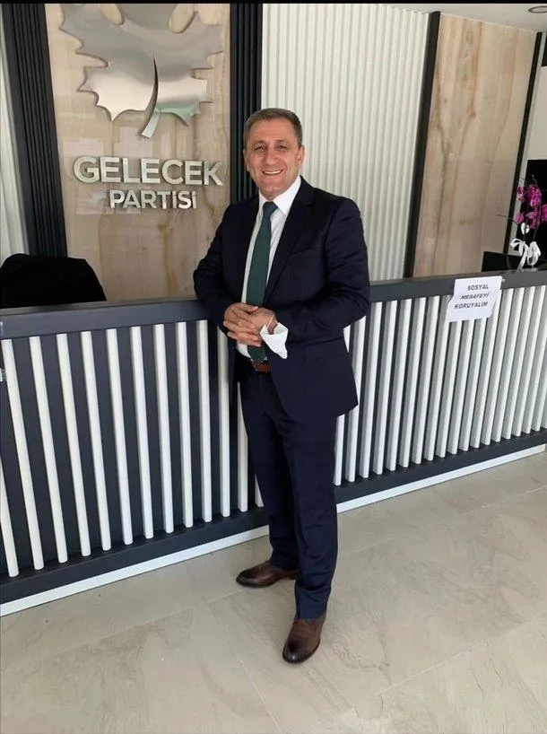 gelecek-partisi-adana-il-baskani-kenan-akkaya-ve-2-kardesi-gasp-iddiasiyla-tutuklandi-1609511490204.jpeg Gelecek Partisi Adana İl Başkanı Kenan Akkaya ve 2 kardeşi gasp iddiasıyla tutuklandı-2