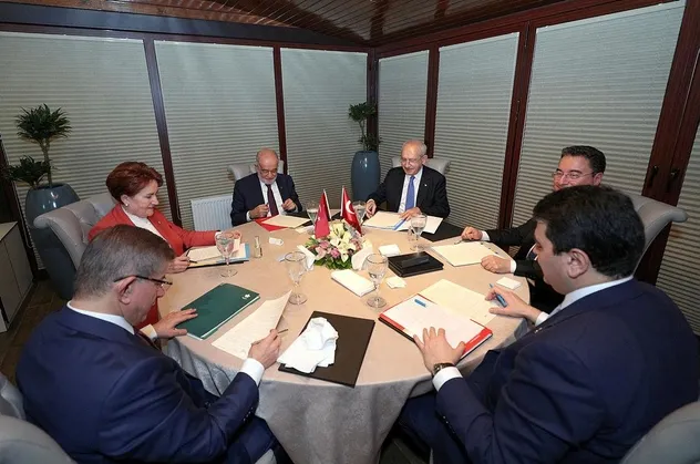 6 muhalif parti HDPKK ile gizli ilişki yaşayacak! "Hiç kimsenin yemediği siyasi hile"