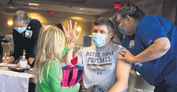 ABD'de koronavirüs aşısının sağlıkçılar üzerinde görülen yan etkisi herkesi panikletti!