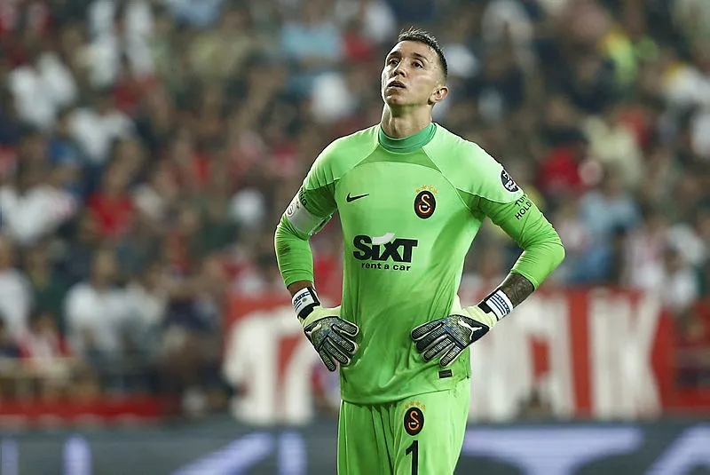 GALATASARAY HABERLERİ | Galatasaray'dan flaş Muslera kararı! Sezon sonunda... - 10