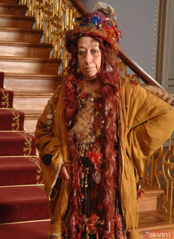 Ayşen Gruda 74 yaşında hayatını kaybetti! Ayşen Gruda'nın dostları yasa boğuldu - 18