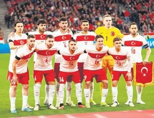 Milliler Viyana’da Avusturya önünde