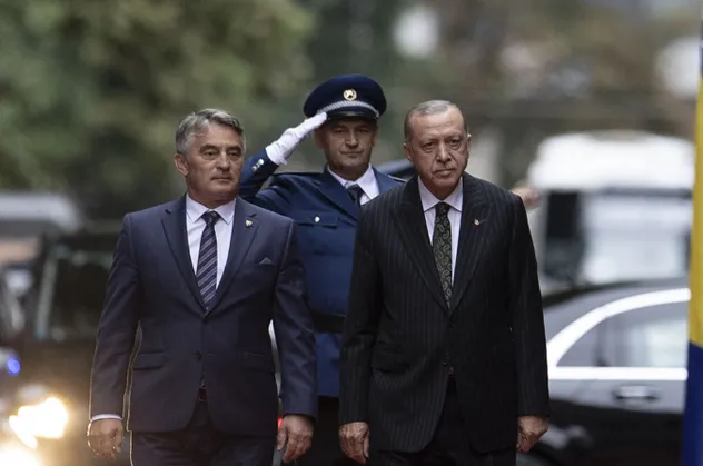 Başkan Erdoğan Bosna Hersek'te resmi törenle karşılandı