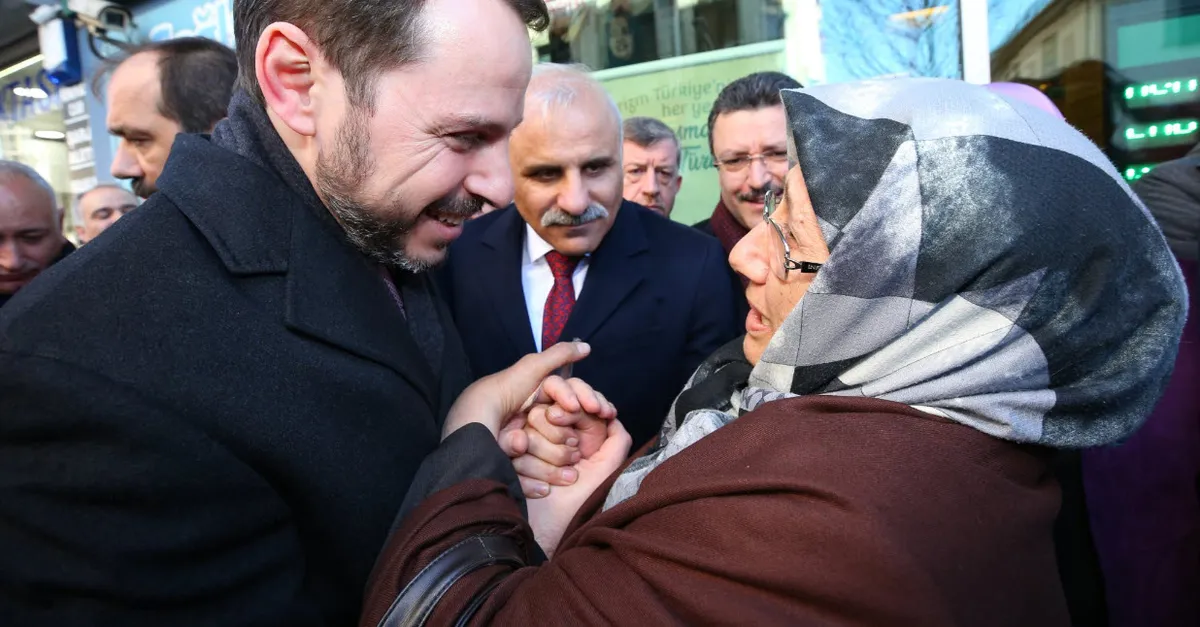 Bakan Berat Albayrak'a Trabzon'da sevgi seli