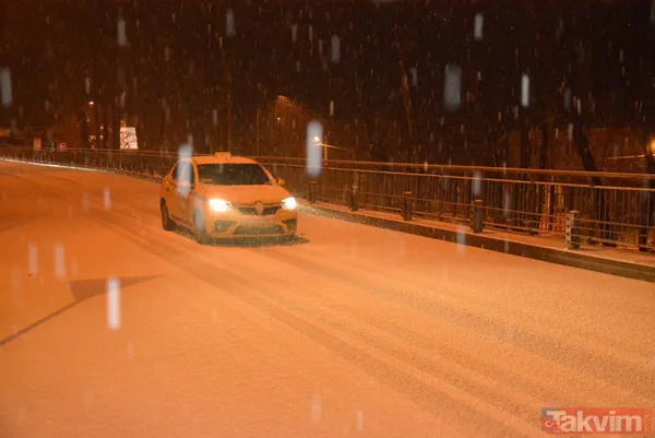 İstanbul'da kar yağışı bastırdı! Sarıyer'de vatandaş kar topu oynadı - 2
