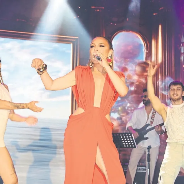 Bir giydiğimi bir daha giymem