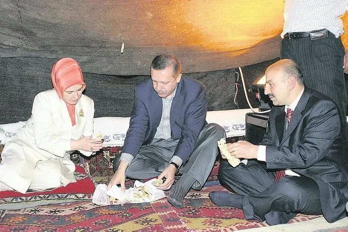 cumhur-ittifakinin-ankara-buyuksehir-belediye-baskan-adayi-turgut-altinok-oldu-1705574656056.jpeg Cumhur İttifakı'nın Ankara Büyükşehir Belediye Başkan Adayı Turgut Altınok oldu-10