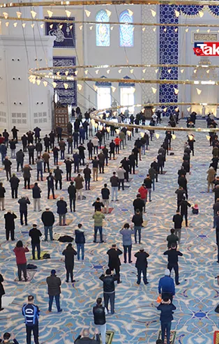 diyanet.gov.tr: Bayram namazı saat kaçta kılınacak? 20 Temmuz 2021 Diyanet Kurban Bayramı il il namaz vakitleri! Bayram namazı nasıl kılınır?