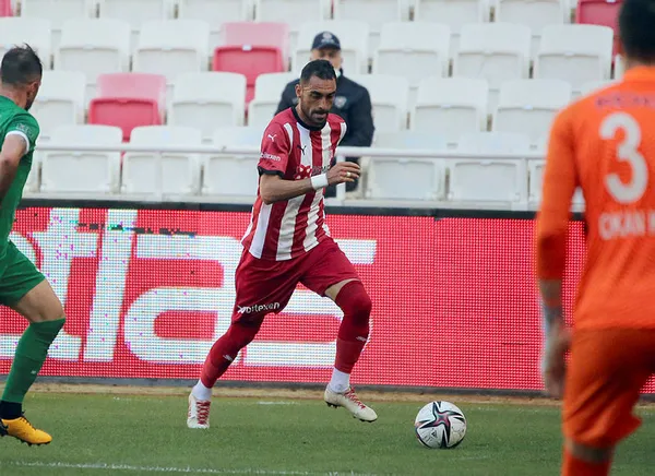 1636650229771.jpg Trabzonspor'dan Uğur Çiftçi çıkarması! Rıza Çalımbay teklifi duyurdu-6