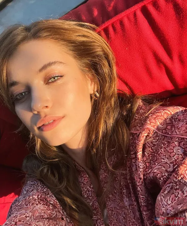 Afra Saraçoğlu'dan Çağatay Ulusoy hakkında ilk açıklama "Kesinlikle..." Mert Yazıcıoğlu'dan sonra aşkı Çağatay Ulusoy'dan bulduğu iddia edilmişti - 7