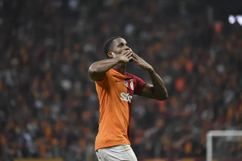 Galatasaray Kasımpaşa'yı Zaha'nın golleriyle geçti! - 2