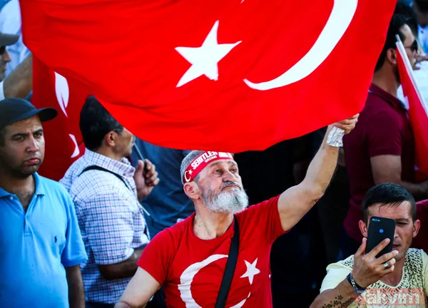 Milyonlar 15 Temmuz Şehitler Köprüsü'ne akın etti - 34