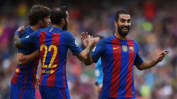 Arda Turan'dan Galatasaray kararı! Canlı yayında açıkladı-1