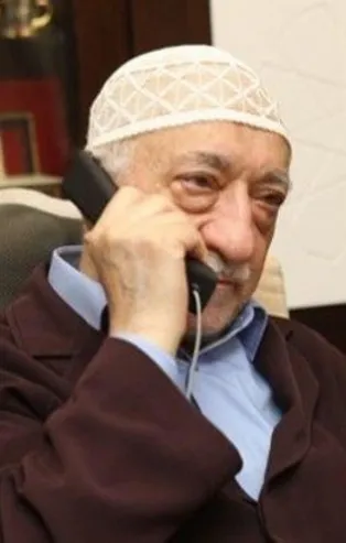 FETO şantaj için belge toplattı