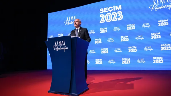 her-kiliga-girdi-faturayi-baskalarini-kesti-yine-olmadi-kemal-kilicdaroglu-fiyaskosu-chpnin-13-katinda-moralle-1684817758304.jpg Her kılığa girdi, faturayı başkalarına kesti, yine olmadı: Kemal Kılıçdaroğlu fiyaskosu! CHP'nin 13. katında moraller bozuk-7