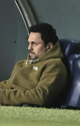 Fenerbahçe'de Erol Bulut krizi! Başkan Ali Koç'tan Emre Belözoğlu'na flaş teklif