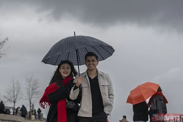 İstanbul’da yağışlar kesintisiz sürecek! Sağanak ve fırtına alarmı: O illerde 60 KM hıza çıkacak - 13