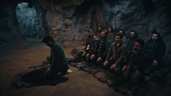 kurulus-osmana-damga-vuran-sahne-osman-bey-ve-alplerinin-duasi-1674675162567.jpg Kuruluş Osman’a damga vuran sahne: Osman Bey ve Alplerinin duası!-1