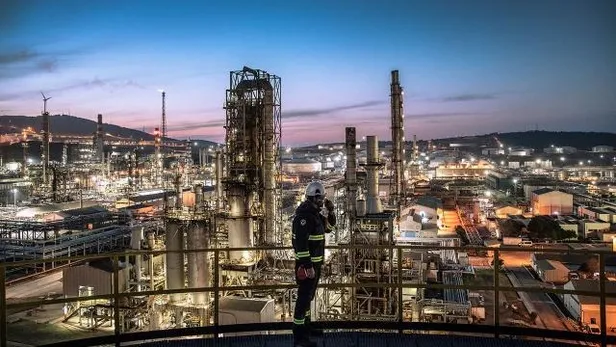 Tüpraş Stratejik Dönüşüm Planı kapsamında toplamda 10 milyar dolar yatırım yapacağını açıkladı-1