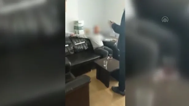 Son dakika: İstanbul'da 600 bin lira rüşvet isteyen vergi müfettişi ve mali müşavir tutuklandı-2