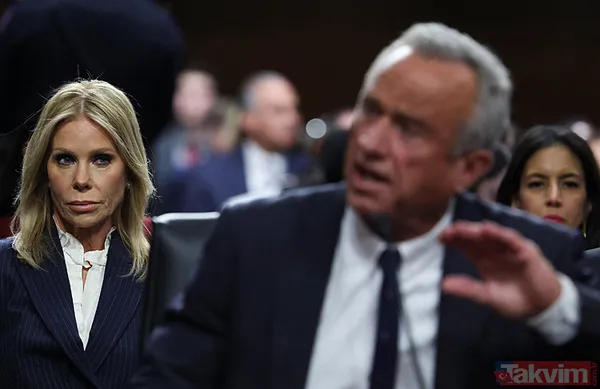 Abd'nin Sağlık Bakanı Robert F. Kenndy Jr. Gazeteci Olivia Nuzzi İle Cinsel Mesajlaşmaları Dolayısıyla Yeniden Gündemde. İddiaya Göre Kennedy Jr.'In Oyuncu Eşi...